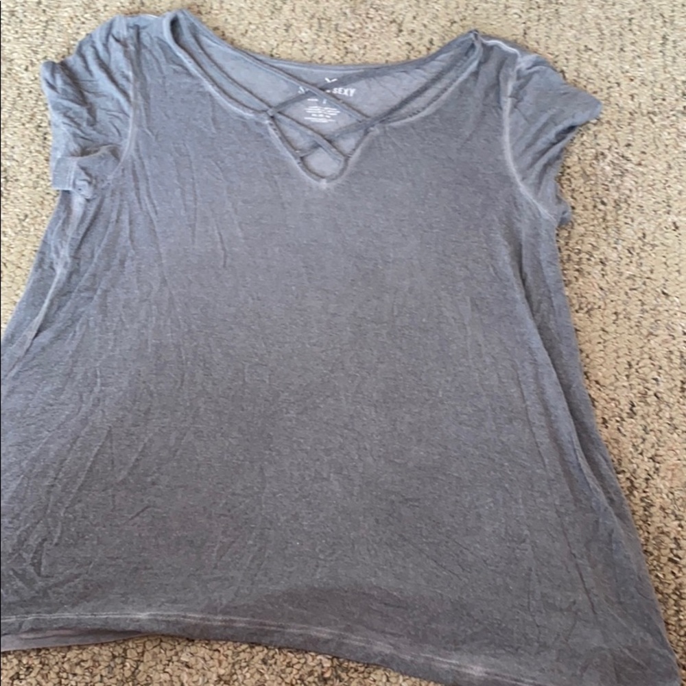 Short sleeve grey tee